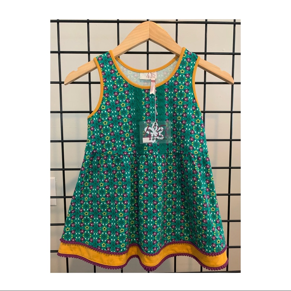 Brilliant Daydream: Colorful Arrays Tank.